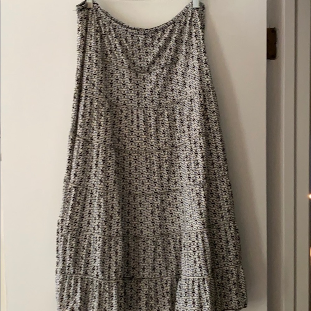 Sophie max tiered skirt.